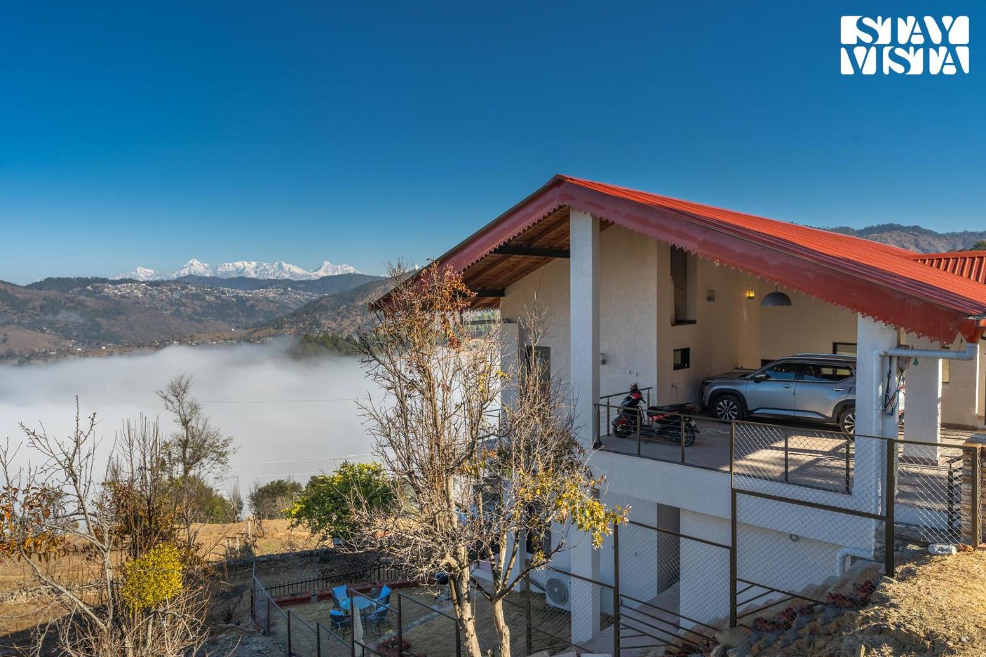Stayvista At Amulyam Villa With Lawn & Bonfire Mukteshwar Exterior photo